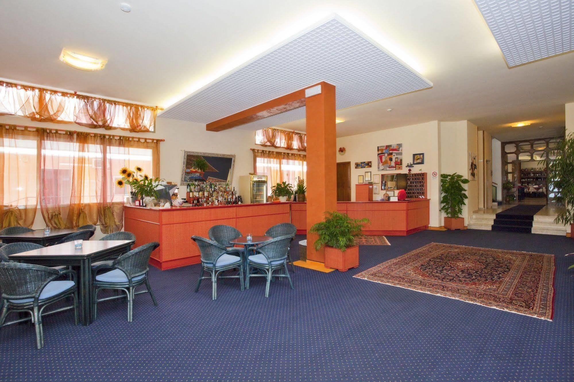 Hotel Bettina Lido di Jesolo Luaran gambar