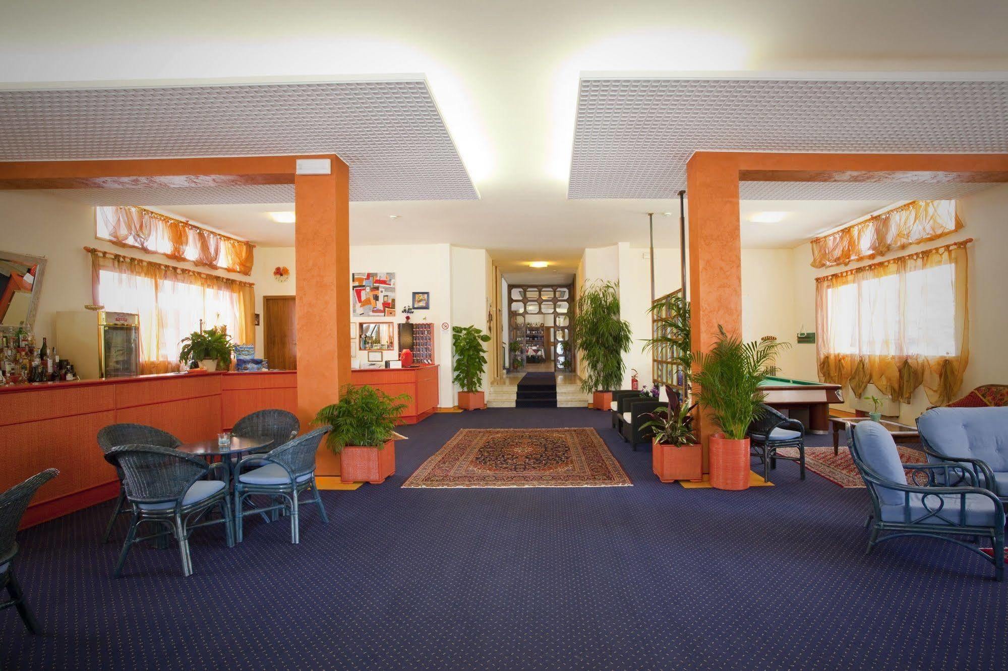 Hotel Bettina Lido di Jesolo Luaran gambar